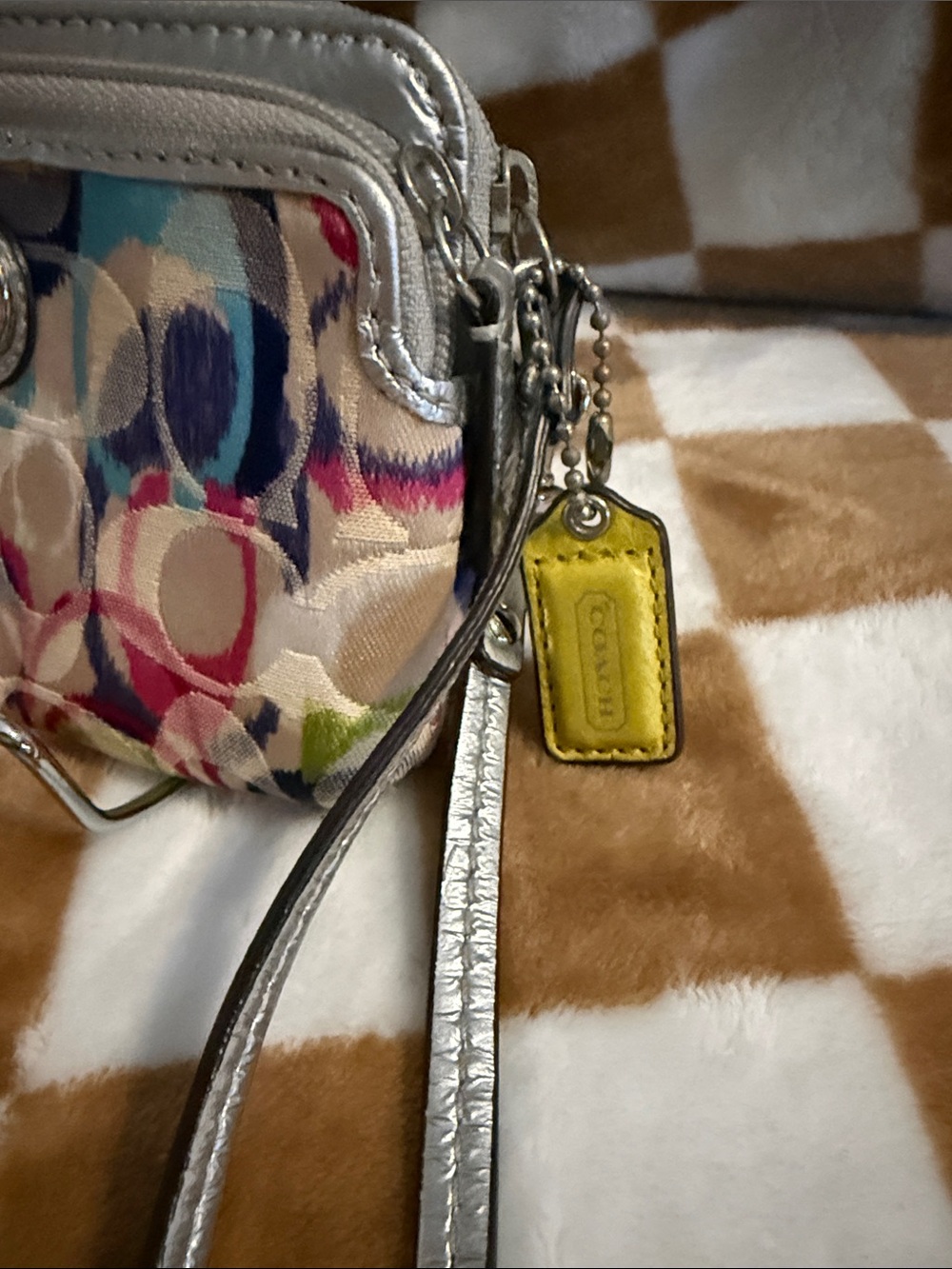 Coach Poppy Graffiti Ikat Signature Double Zip Wristlet preloved - Picture 3 of 16